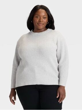 Ava & Viv Light Gray Long Sleeve Crewneck Cozy Pullover Sweater